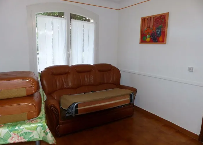 Appartement Stade Aime Giral *